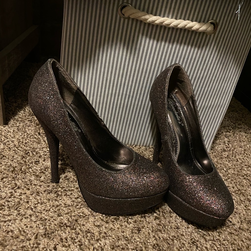 Glitter is life
